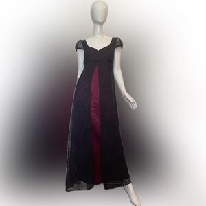Vintage Y2K witchy dress. Great for spooky season!